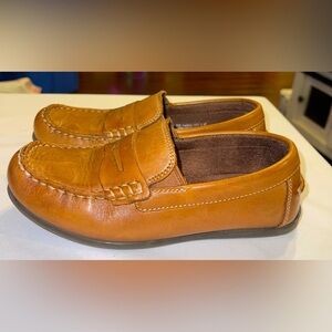 Florsheim kids 2M Boys brown leather slip on loafer memory foam